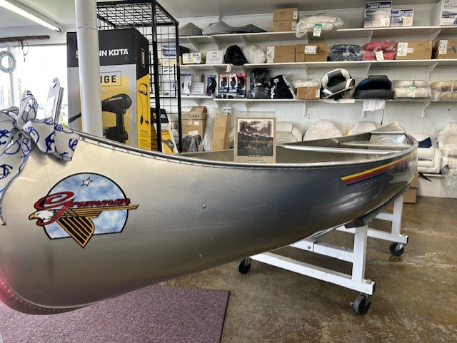 2022 Grumman G-1350C Canoe 10