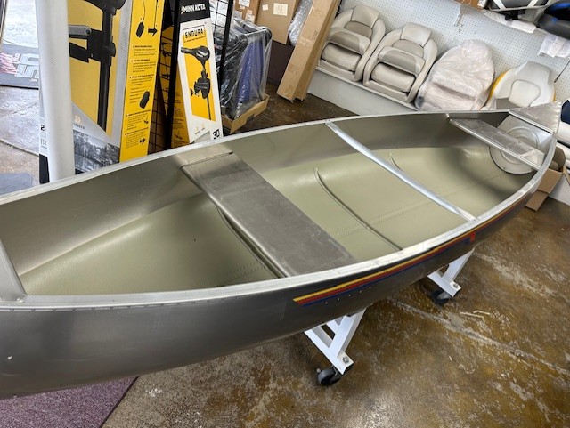2022 Grumman G-1350C Canoe 12