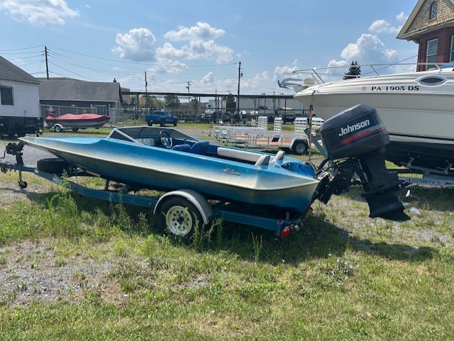 1983 Hydrostream 20' 16