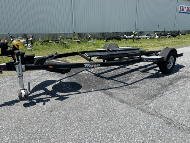 2016 Triton Bass Boat Trailer 1