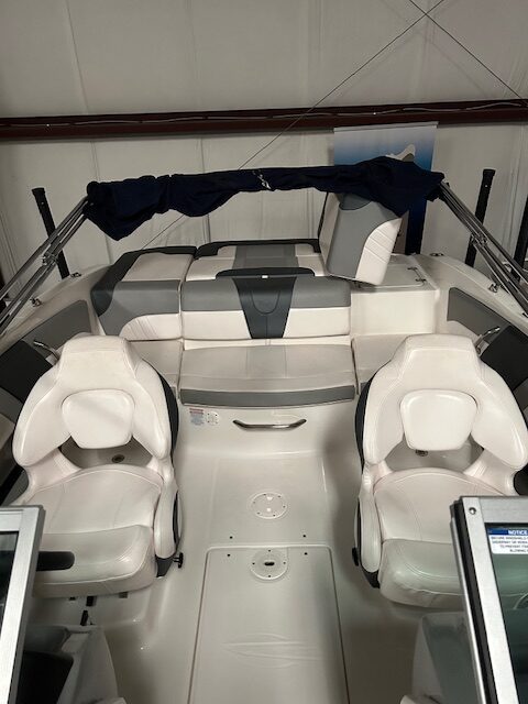 back seats of boat from dinbokowitz marine